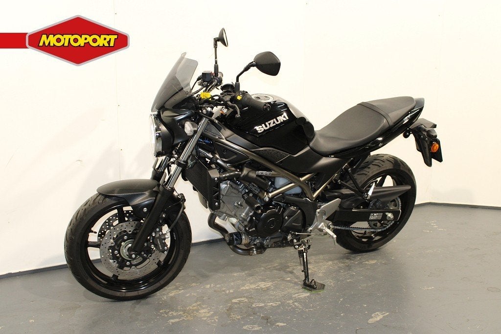 Suzuki SV 650 A (bj 2022), Motoren, Motoren | Suzuki, Lange Dreef 12
4131NH  Vianen, NL, Suzuki, Bedrijf, Klantenservice@suzuki.nl