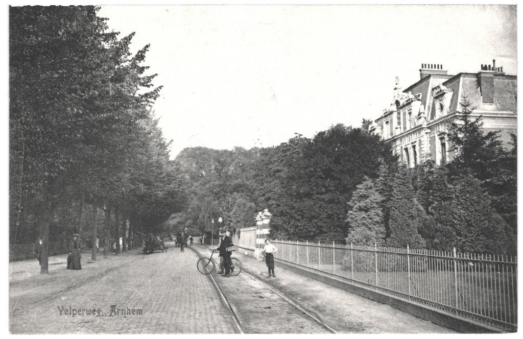 984232 Arnhem Velperweg 1911 Gelopen met Postzegel, Ophalen of Verzenden, Voor 1920, Gelopen, Gelderland