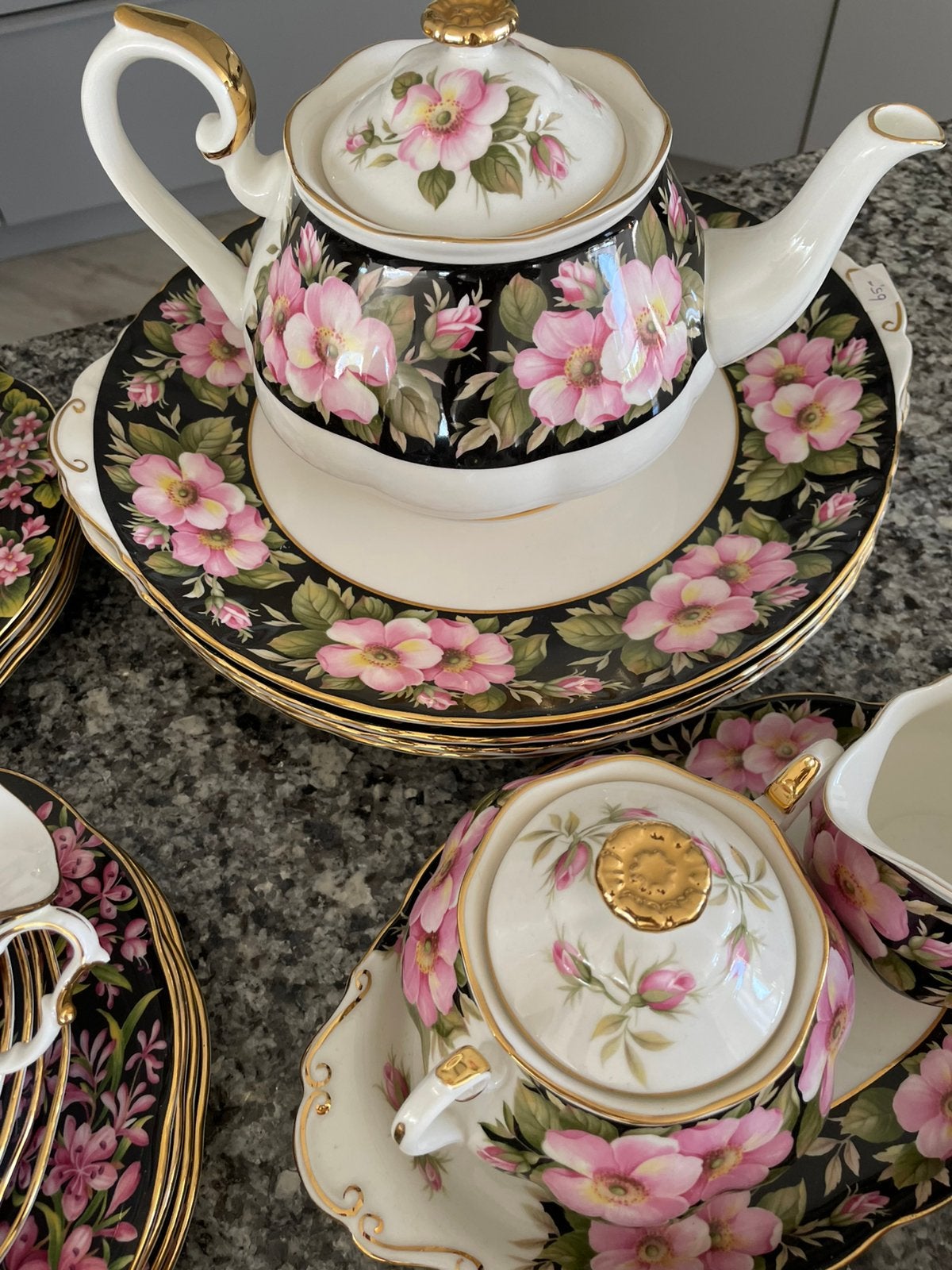 Royal albert PROVINCIAL FLOWER veel servies, Ophalen, Porselein