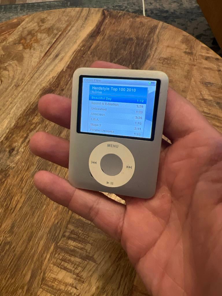 Apple iPod Nano 4e generatie 8GB - Zilver, Ophalen of Verzenden, Zo goed als nieuw, Nano, Zilver