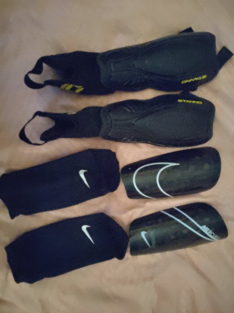 scheenbeschermers kind voetbal, Maat XS of kleiner, Ophalen of Verzenden, Zo goed als nieuw, Overige typen