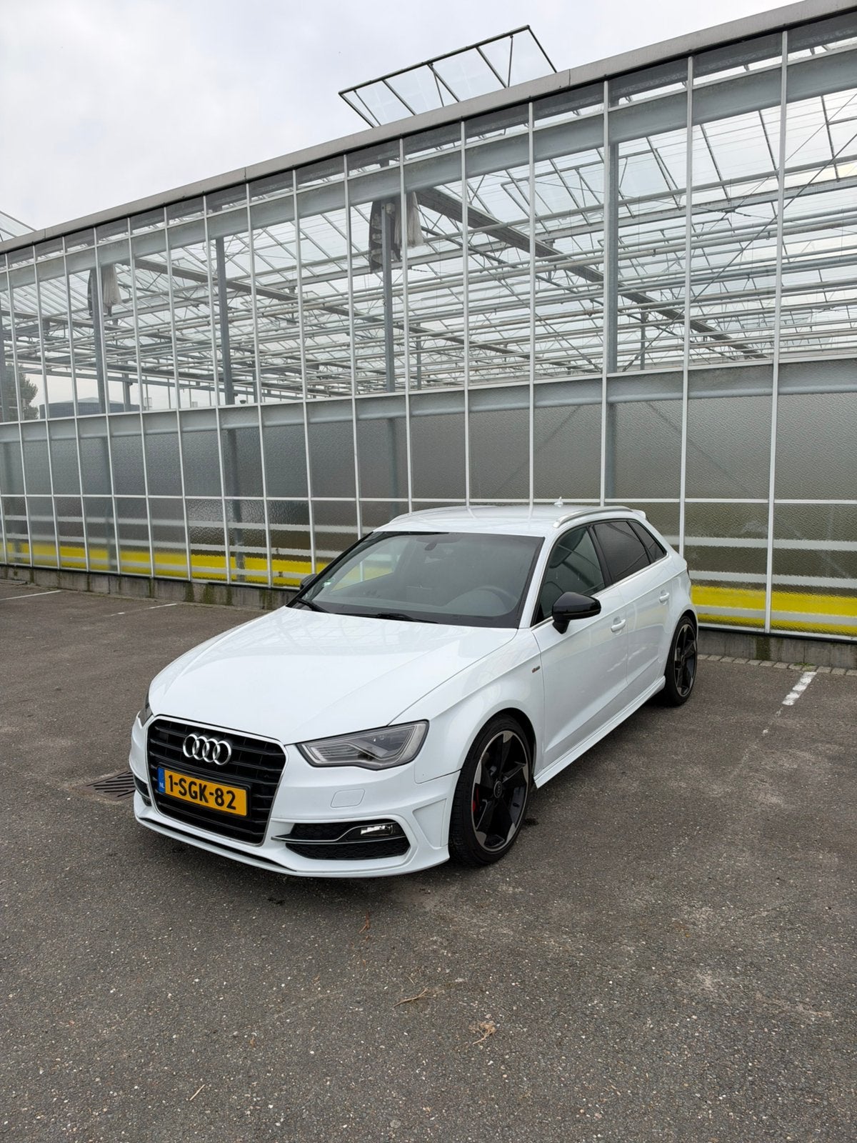 Audi A3 1.4 Tfsi 90KW Sportback S-tronic 2013 Wit, Auto's, Euro 5, Zwart, Bluetooth, Leder en Stof