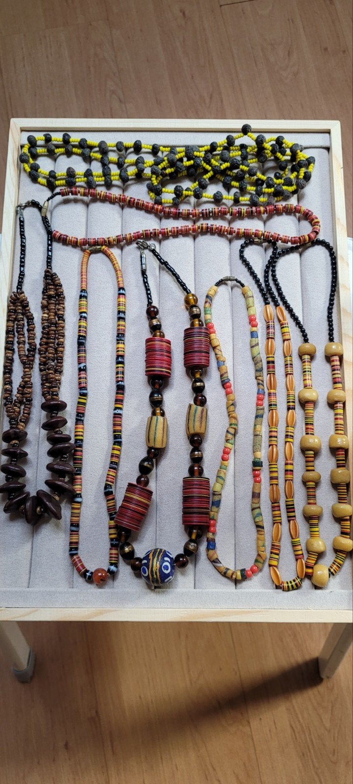 lot Afrikaanse kettingen, Sieraden, Tassen en Uiterlijk, Kettingen, Ophalen of Verzenden, Bruin, Overige materialen