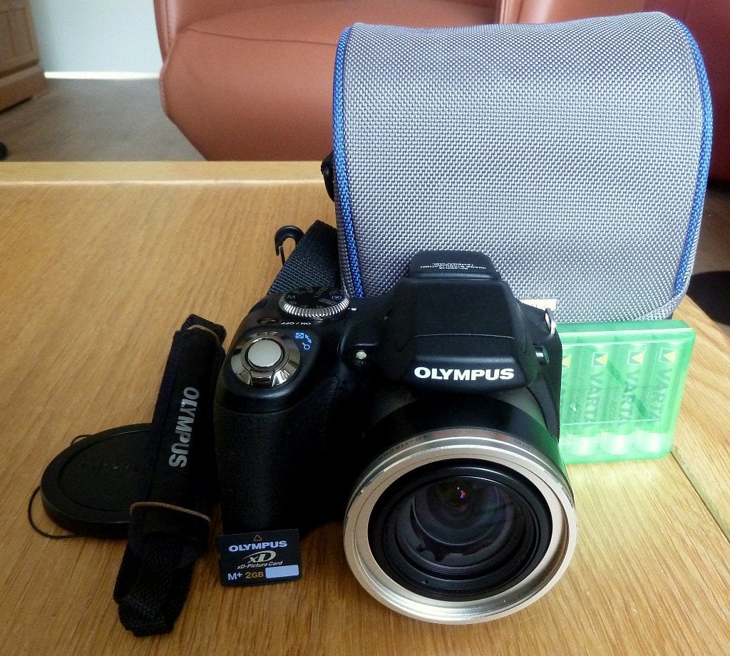 Olympus SP 590UZ met 2.8-5.0/ 26 - 1276 mm Lens als nieuw !!, Beeldstabilisatie, 12 megapixels, Ophalen of Verzenden, Zo goed als nieuw
