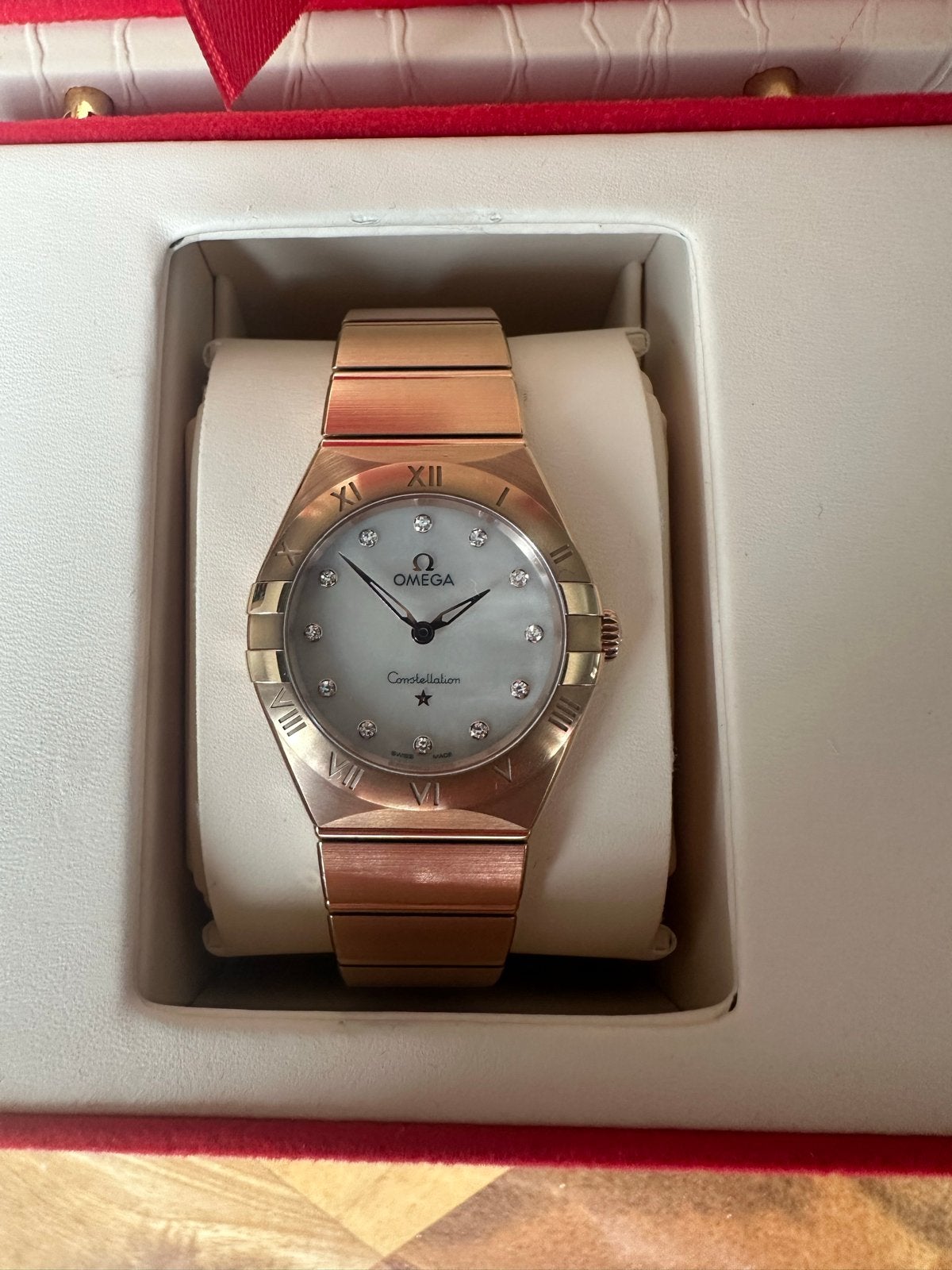 Omega Constellation Manhattan 28mm Roségoud, Ophalen, Polshorloge, Nieuw, Goud
