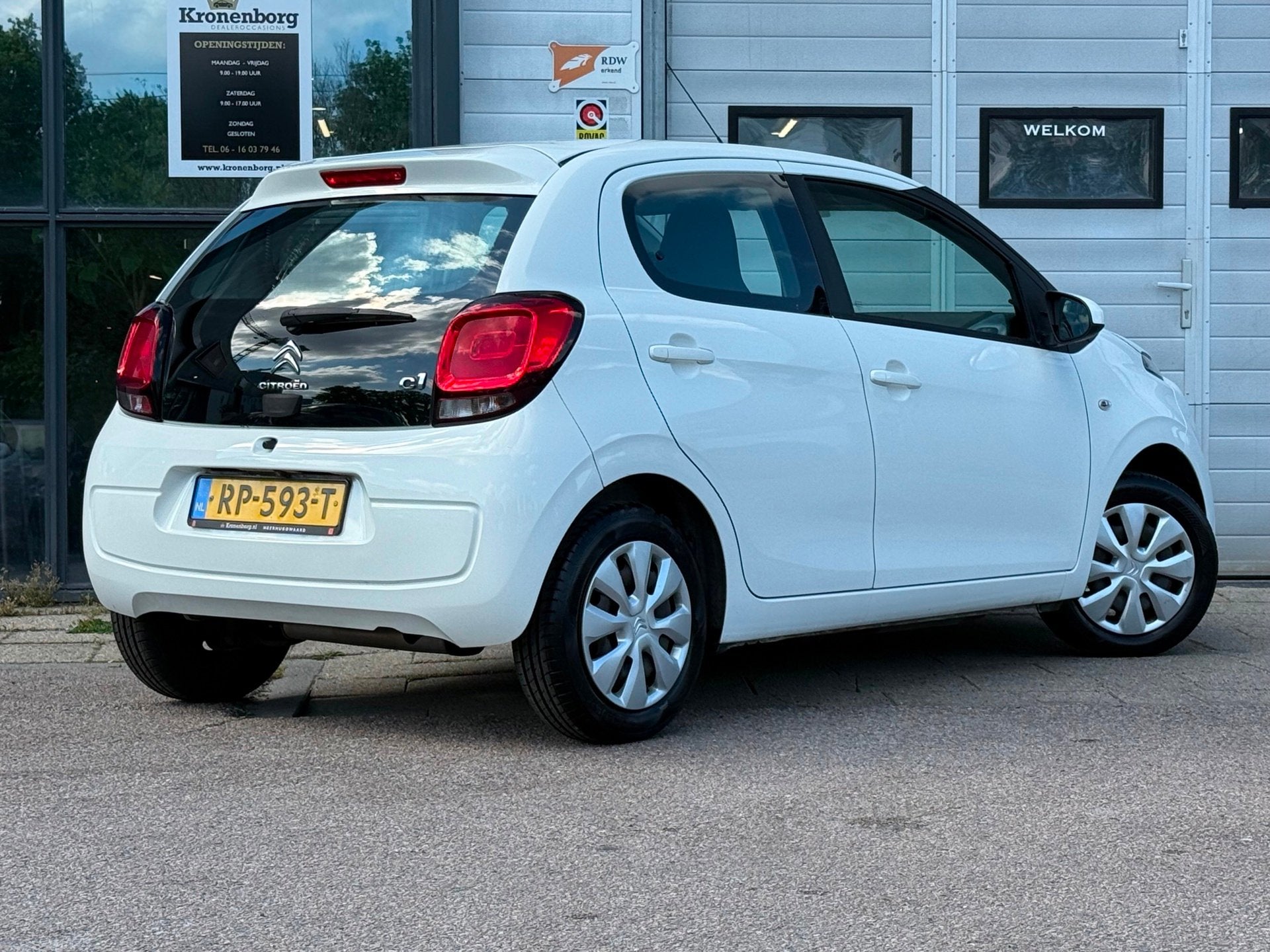Citroen C1 1.0 e-VTi Feel| CAMERA| NAP| AIRCO, Voorwielaandrijving, Dealer onderhouden, Gebruikt, 4 stoelen
