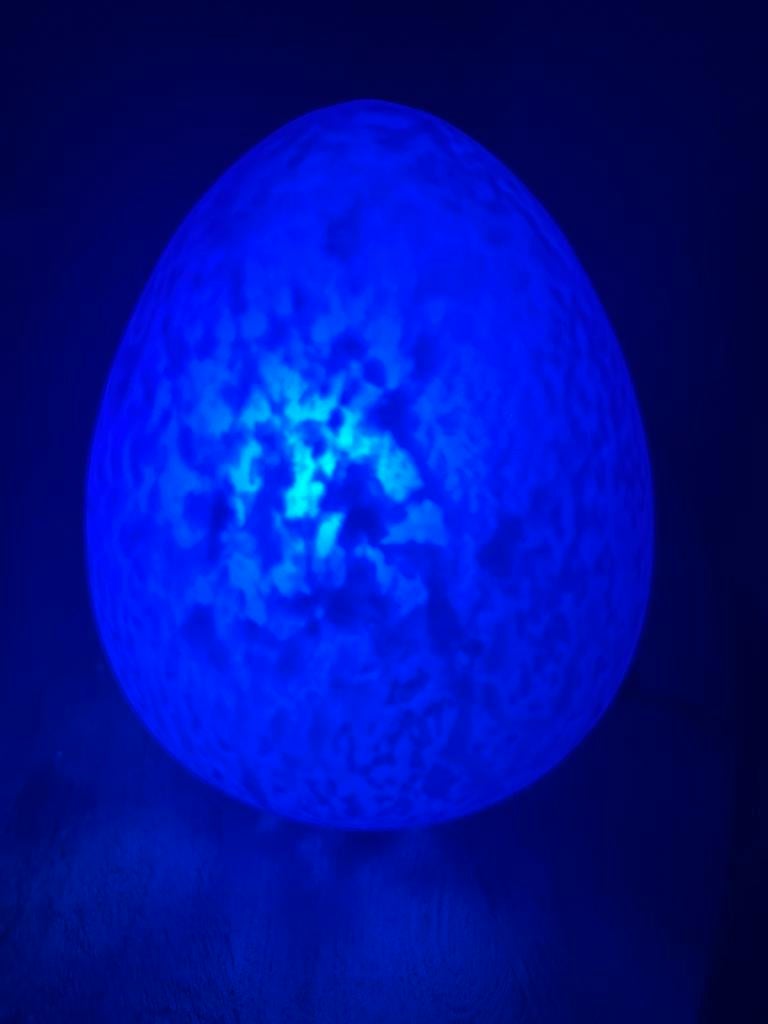 Design sfeerlamp ei lamp Blauwe LED tafellamp moderne lamp, Huis en Inrichting, Lampen | Tafellampen, Ophalen, Minder dan 50 cm