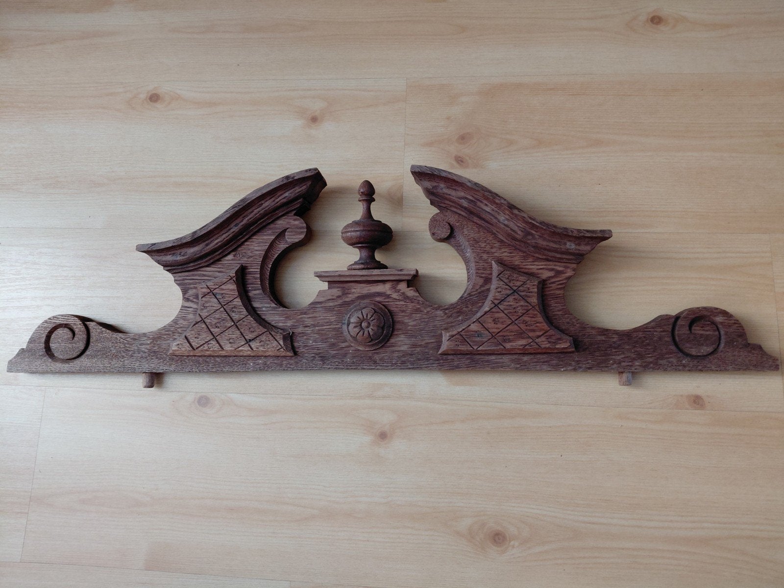 Ornament,  houtsnijwerk,  kuif, Antiek en Kunst, Ophalen of Verzenden