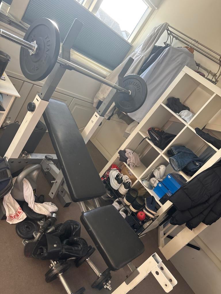 Bankdruk zit + leg curl met gewichten, Gebruikt, Krachtstation, Borst, Ophalen of Verzenden
