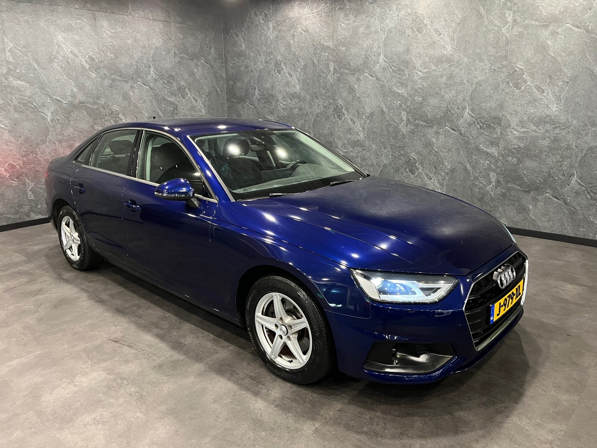 Audi A4 Limousine 35 TFSI 2.0 150PK Pro Line AUTOMAAT, Auto's, Parkeerassistent, Gebruikt, Euro 6, 4 cilinders