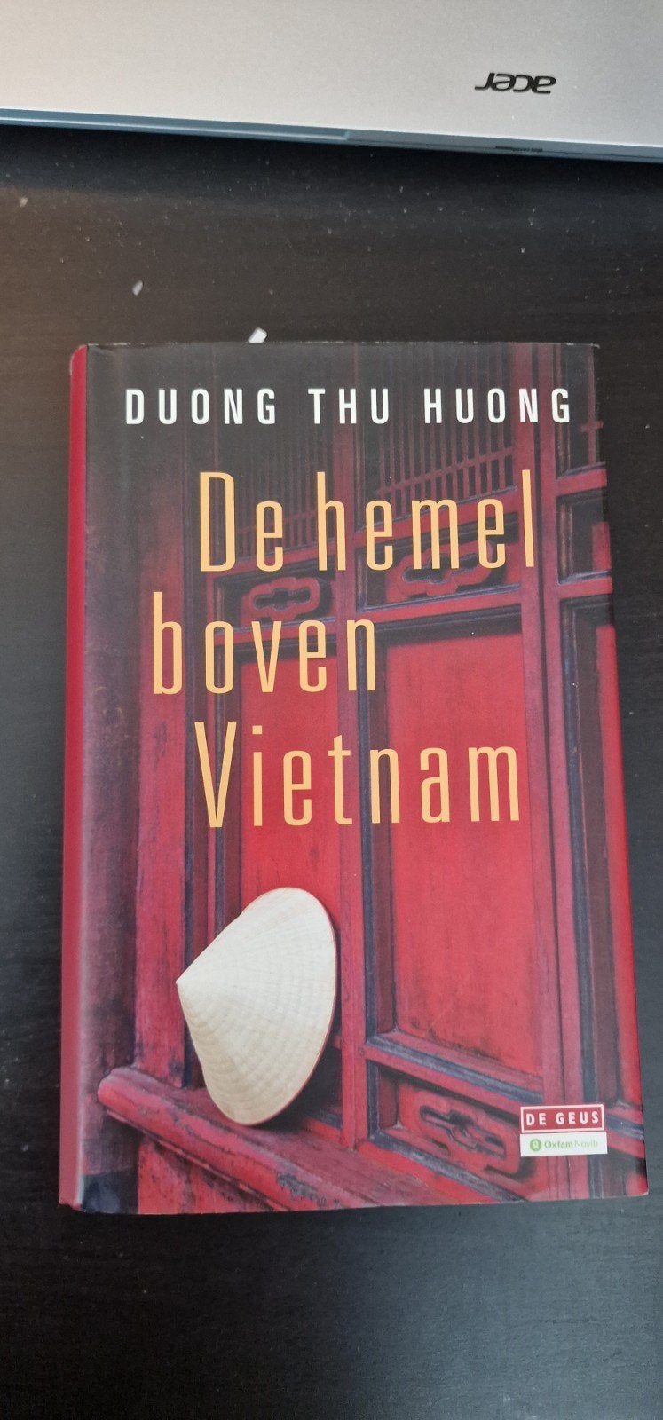 Duong Thu Huong - De hemel boven Vietnam, Ophalen of Verzenden, Zo goed als nieuw, Duong Thu Huong