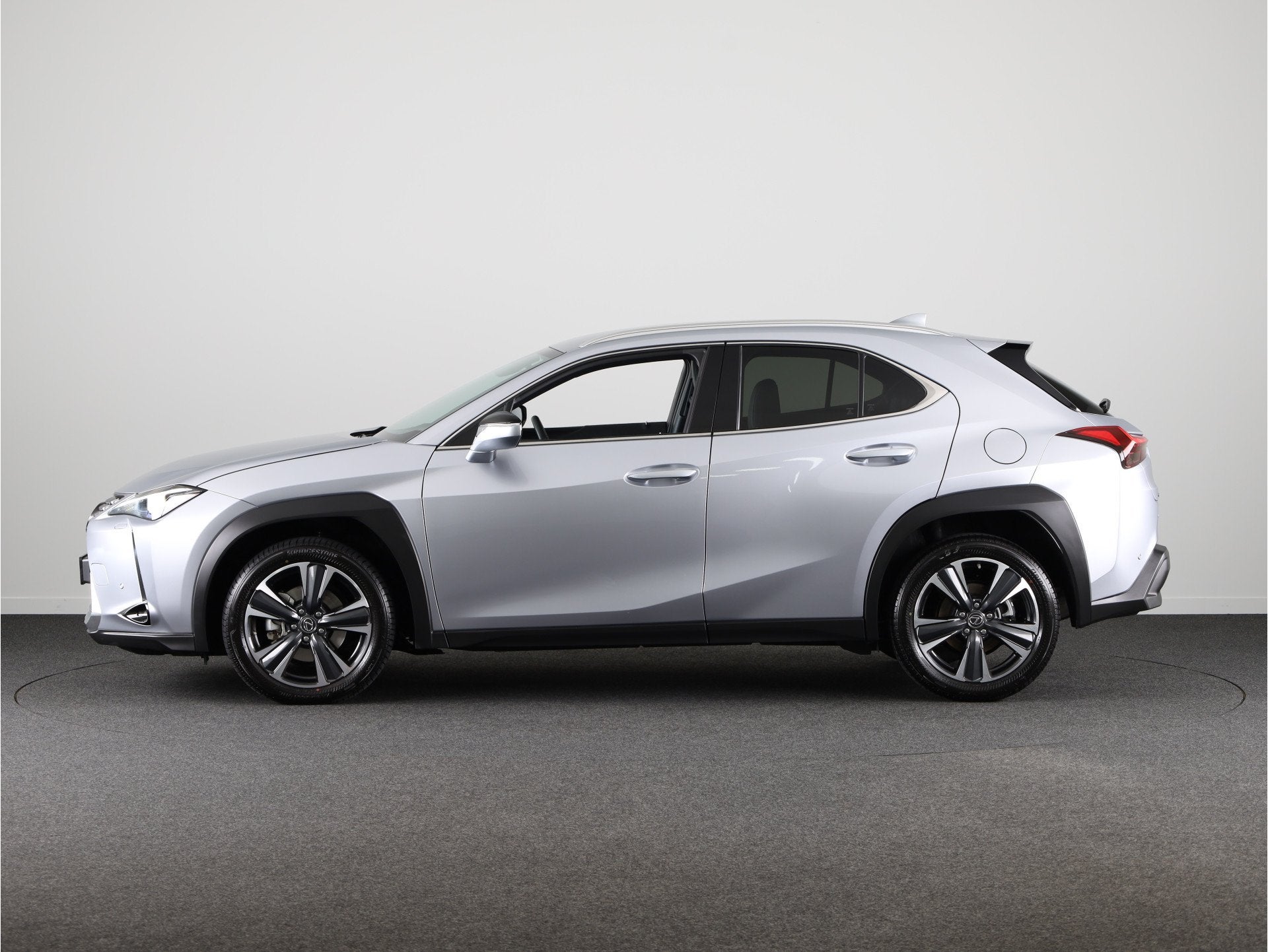 Lexus UX 250h Luxury Line *DEMO* | BTW-Auto | Head up Displa, Auto's, Lexus, Gebruikt, 4 cilinders, Leder en Stof, Origineel Nederlands