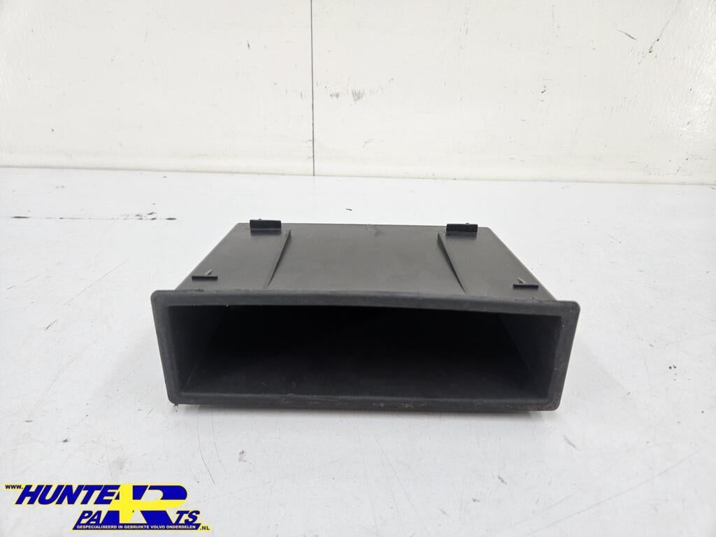 Opbergvak onder radio Volvo V70/S70/S60/C70('97-'05) 9150773, Gebruikt, Ophalen of Verzenden, Volvo, Volvo