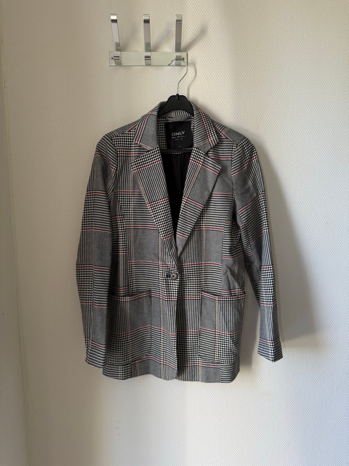 ONLY blazer maat 34 - Pied de Poule met rood accent, Zwart, Ophalen of Verzenden, Zo goed als nieuw, Jasje