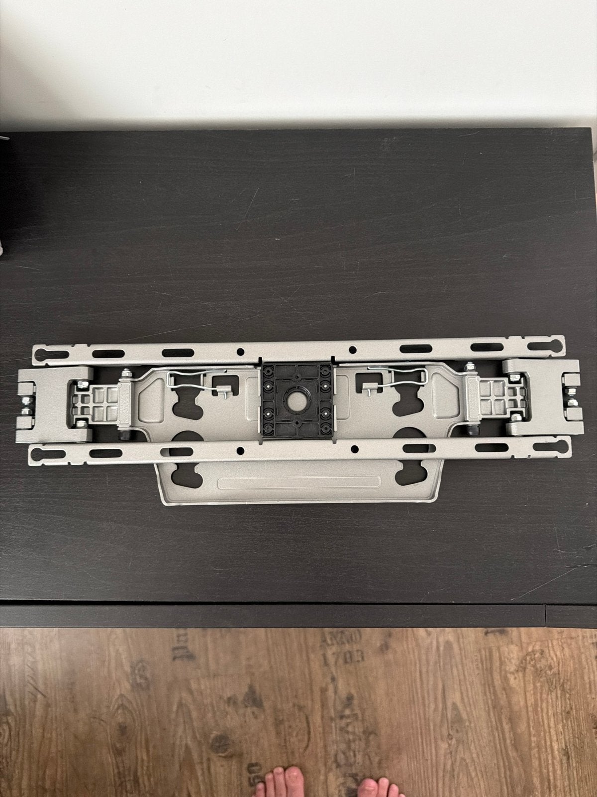 Originele LG ultradunne OLED muurbeugel WB22EGB/MEC63567316, Ophalen, Zo goed als nieuw