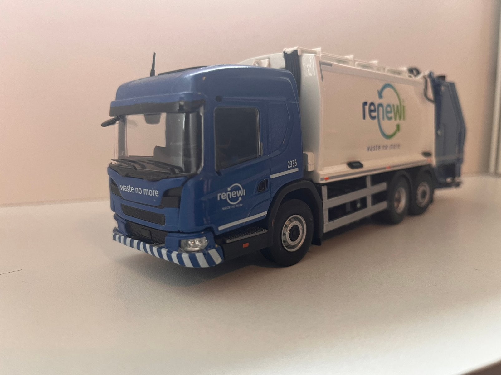 Tekno scania low entry renewi, Ophalen of Verzenden, Bus of Vrachtwagen, Tekno