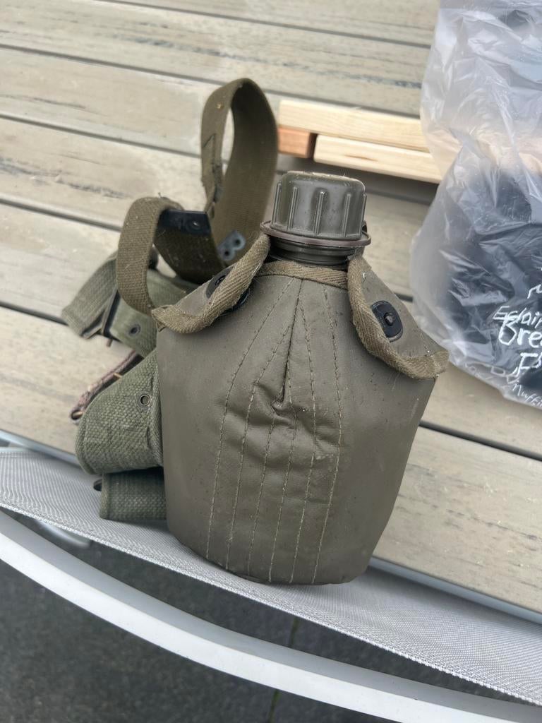Vintage militaire veldfles met hoes, Verzamelen, Militaria | Algemeen, Overige soorten, Overige typen, Overige gebieden, Ophalen of Verzenden