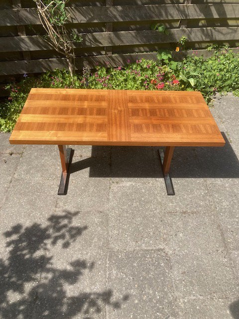 Grote vintage salon of grammafoon tafel notenhout fineer, Ophalen