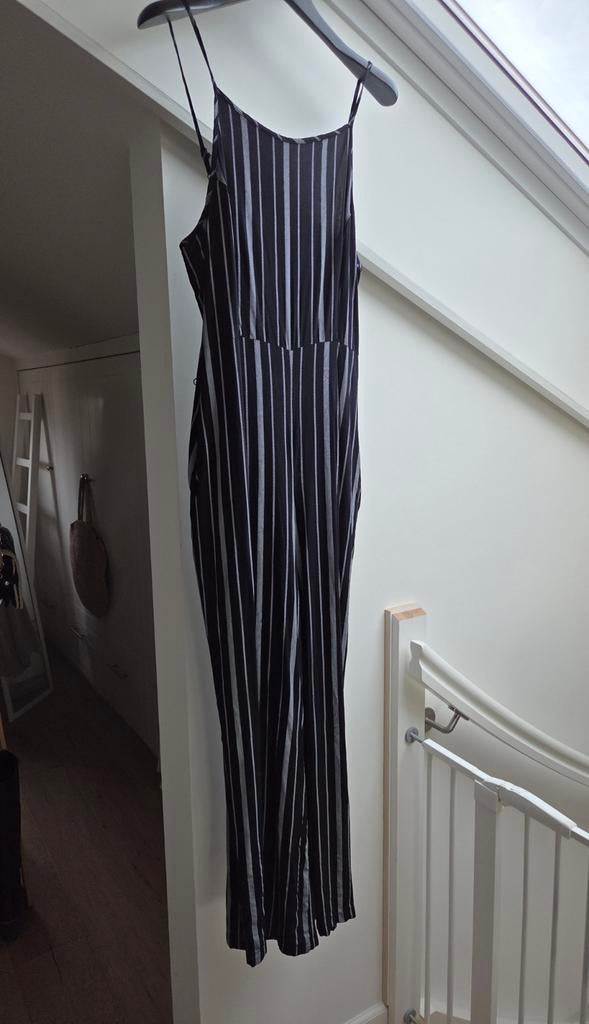 Zwarte gestreepte jumpsuit met spaghettibandjes C&A., Maat 38/40 (M), Zwart, Ophalen of Verzenden, Gedragen
