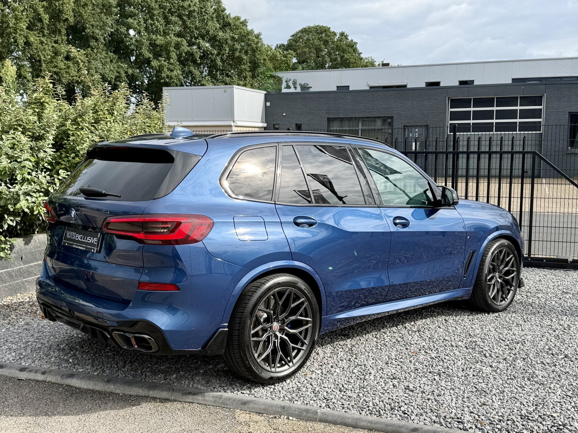 BMW X5 xDrive45e Laser|ACC|Headup|360Camera|Trekhaak BTW, Gebruikt, Met garantie (alle), Blauw, Leder