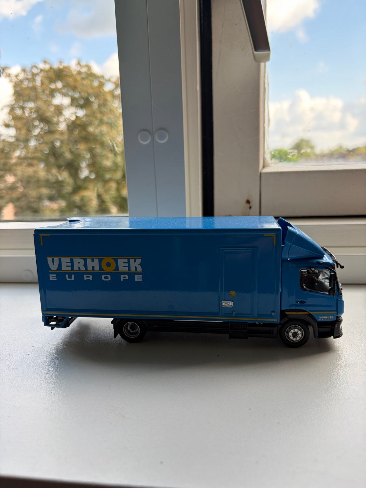 Marge Models Verhoek Europe Mercedes Atego Schaal 1:50 Nieuw, Ophalen of Verzenden, Nieuw, Bus of Vrachtwagen, Overige merken
