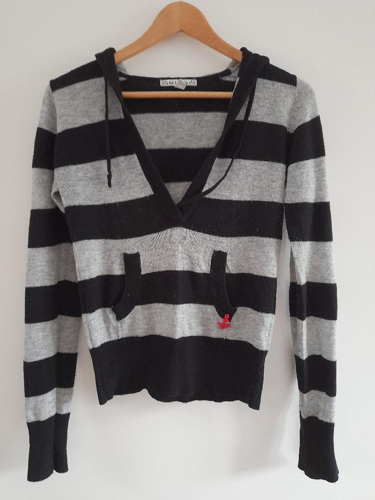 Gebreide hoodie bershka maat m, Maat 38/40 (M), Zwart, Gedragen, Bershka