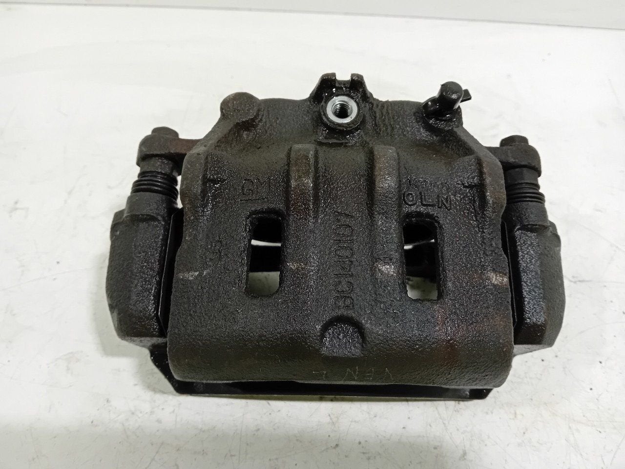 Remklauw links voor Chevrolet Captiva, Onderdelen@venauto.nl, Van der Ven Autorecycling B.V., Gebruikt, Ettenseweg 76, 4706 PB Roosendaal, The Netherlands