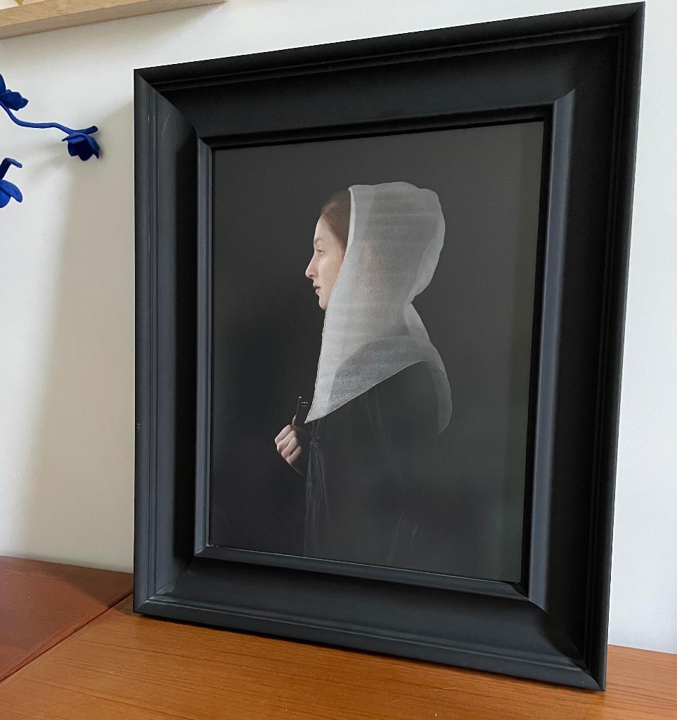 Suzanne Jongmans foto Meisje met sleutel (2013), Ophalen of Verzenden
