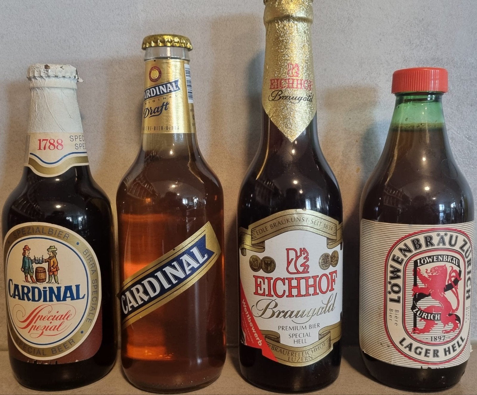 SET: 3 vintage Zwitserland (Cardinal – Eichhof – Zürich), Ophalen of Verzenden, Zo goed als nieuw, Flesje(s), Overige merken