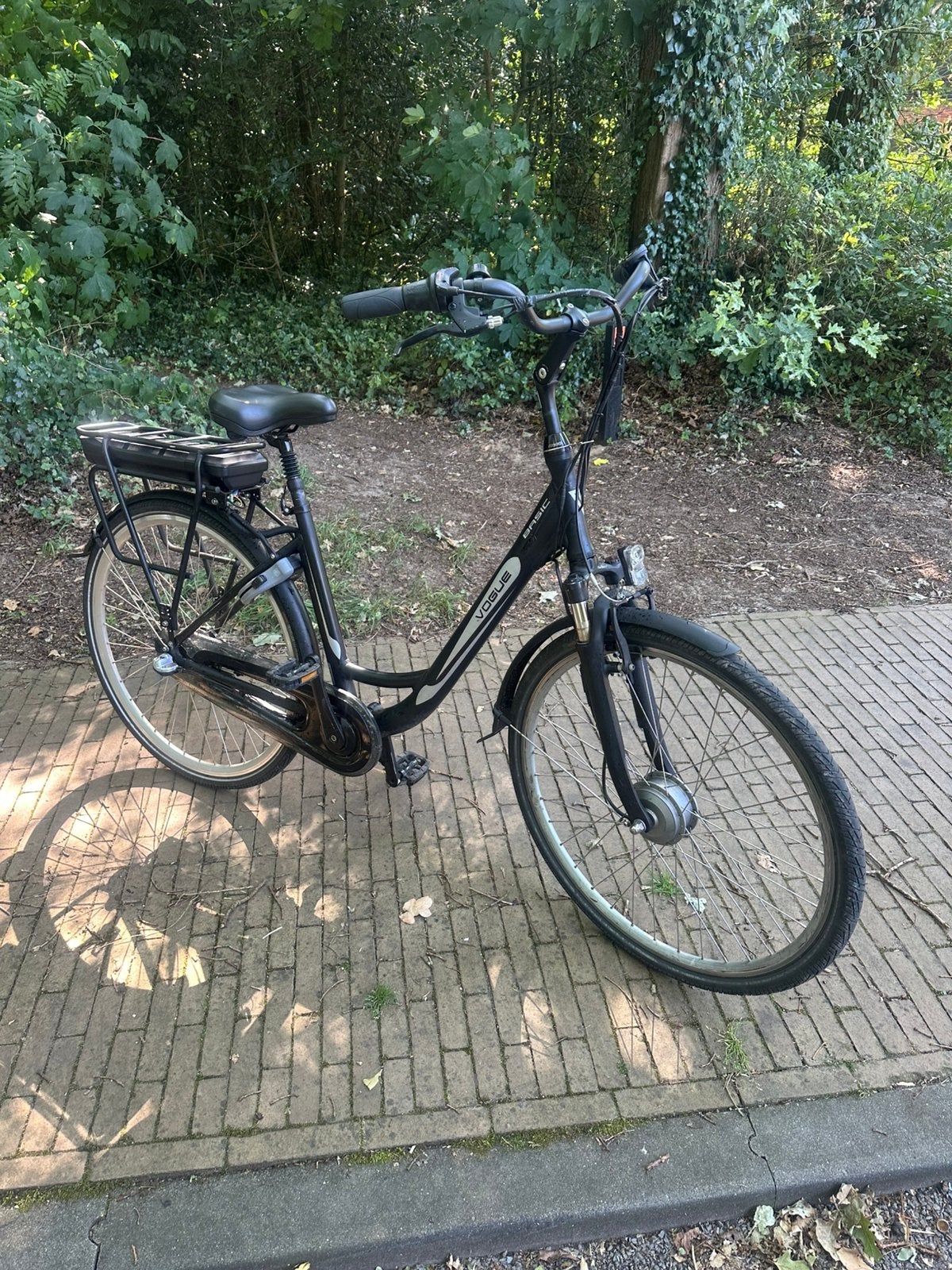 Vogue Basic Elektrische Fiets met Oplader e bike, Ophalen, Zo goed als nieuw, Overige merken