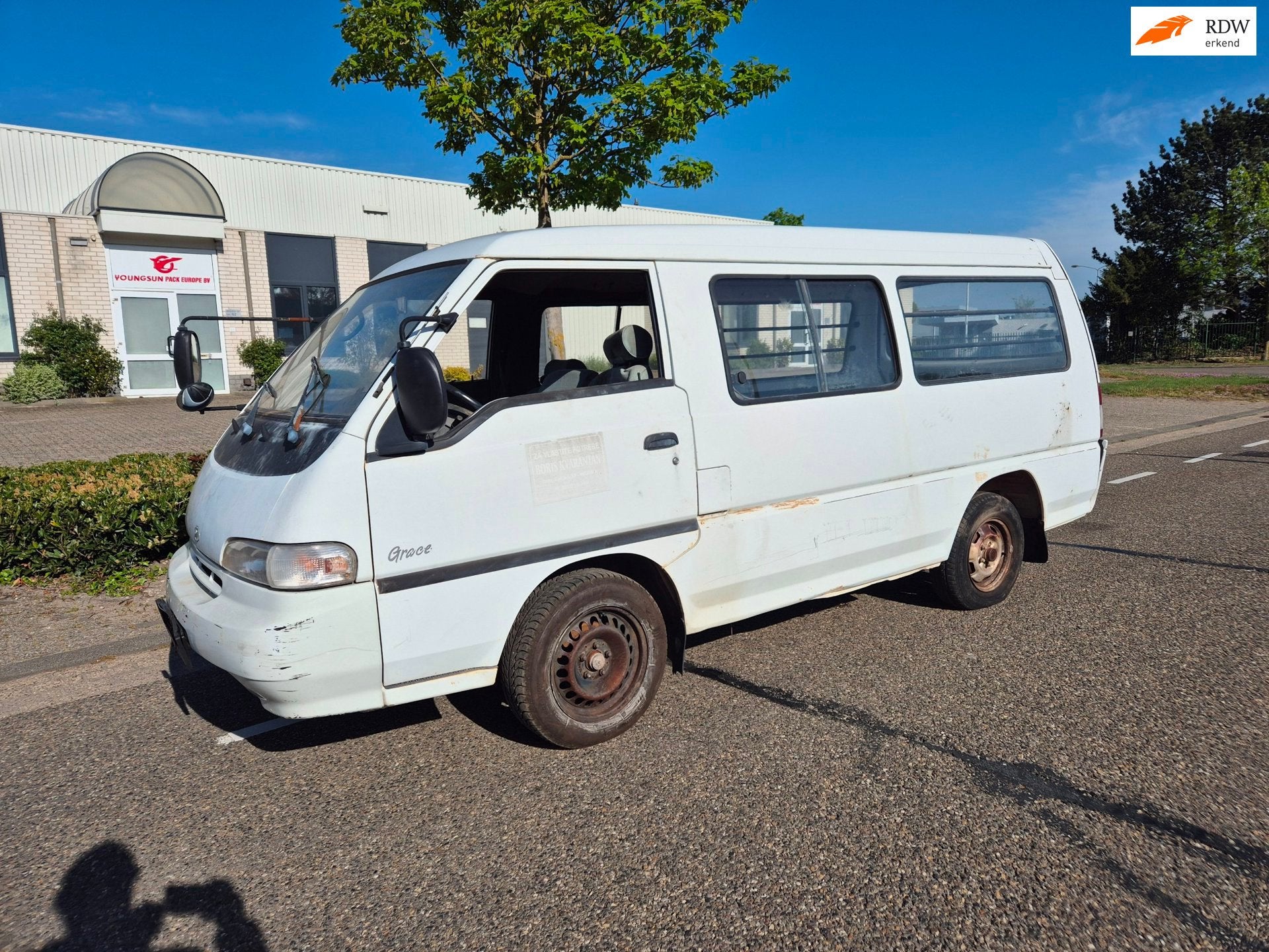 Hyundai H 100 H100 L400 HIACE 2.5 DIESEL CLEAN CAR MANUEEL, Auto's, Achterwielaandrijving, Overige brandstoffen, Origineel Nederlands