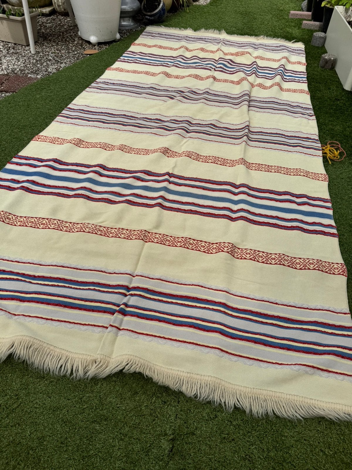 Tafelkleed of. Deken  of sprei.  Wol, Ophalen of Verzenden, Zo goed als nieuw