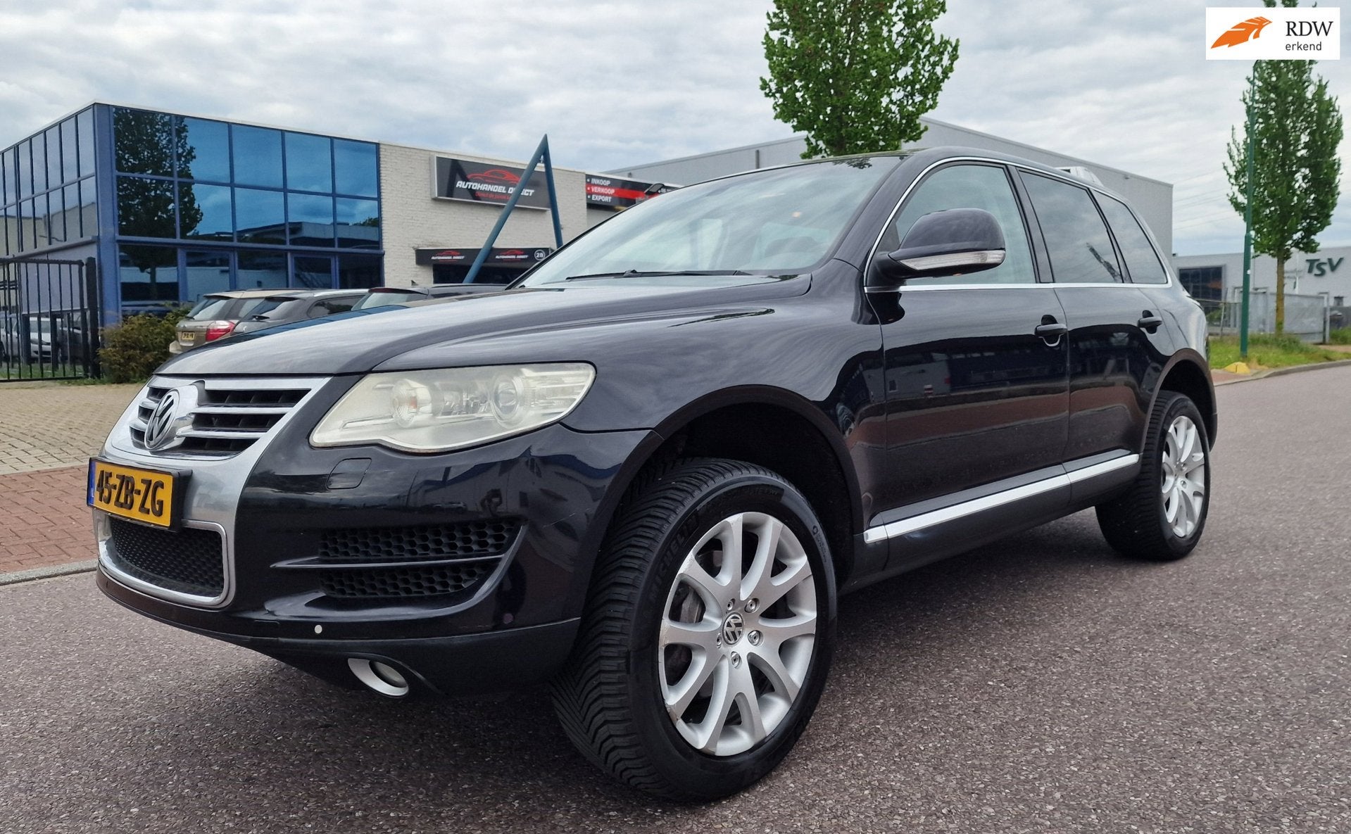 Volkswagen Touareg 3.6 V6 Highline 4WD AUT NAVI PSENOR LEDER, Automaat, Gebruikt, Zwart, Touareg