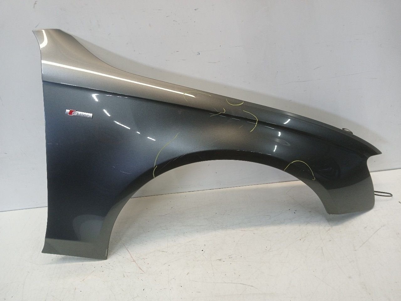 Spatbord rechts voor Audi A4