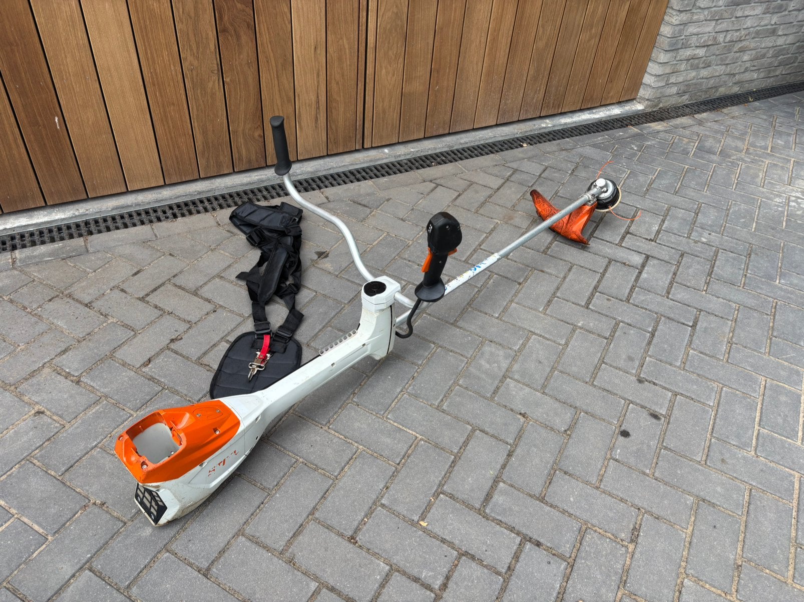 Stihl FSA 200 Prof. Accu bosmaaier bj. 10/2024  hele nette!!, Ophalen, Accu