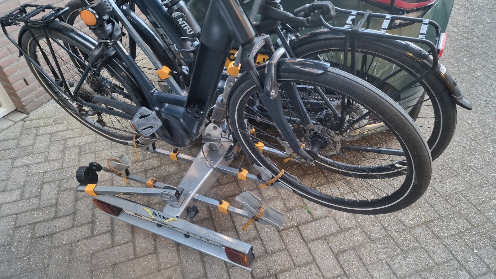 Spinder Hawk fietsendrager voor 3 fietsen - kantelbaar, Ophalen, Gebruikt, Trekhaakdrager