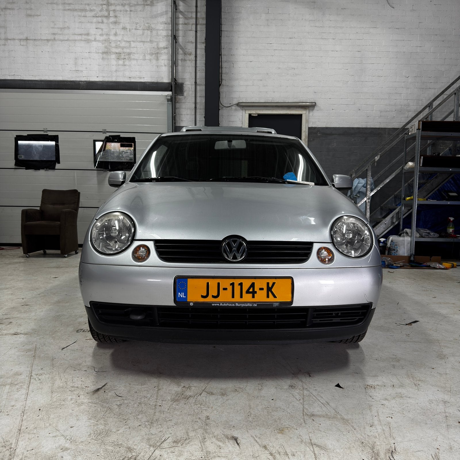 Volkswagen Lupo 1.4 44KW 2004 Grijs, Auto's, Voorwielaandrijving, 450 kg, 31 €/maand, 4 cilinders
