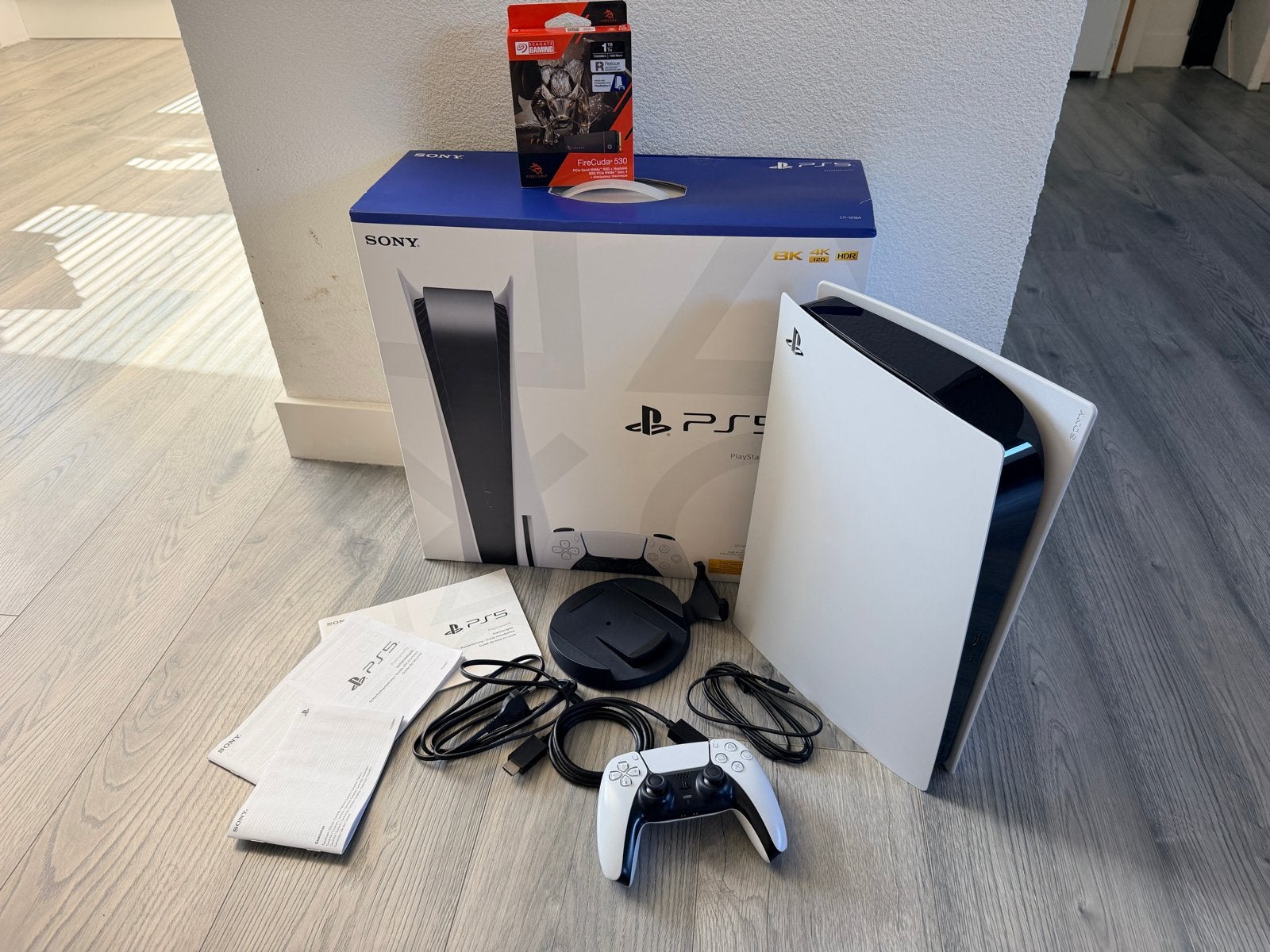 Sony PlayStation 5 Disc Edition met 1TB SSD Upgrade, Spelcomputers en Games, Games | Sony PlayStation 5, Ophalen, Zo goed als nieuw