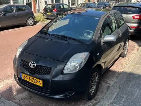 Toyota Yaris 1.0 12V Vvt-i 3DR Terra 2009 Zwart