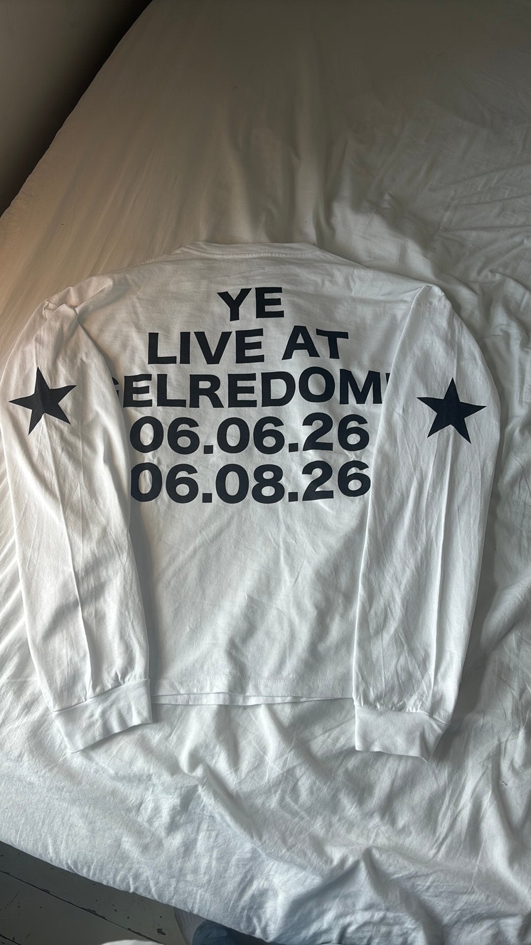 Kanye west Gelredome merge, Ophalen of Verzenden, Nieuw, Maat 52/54 (L), Wit
