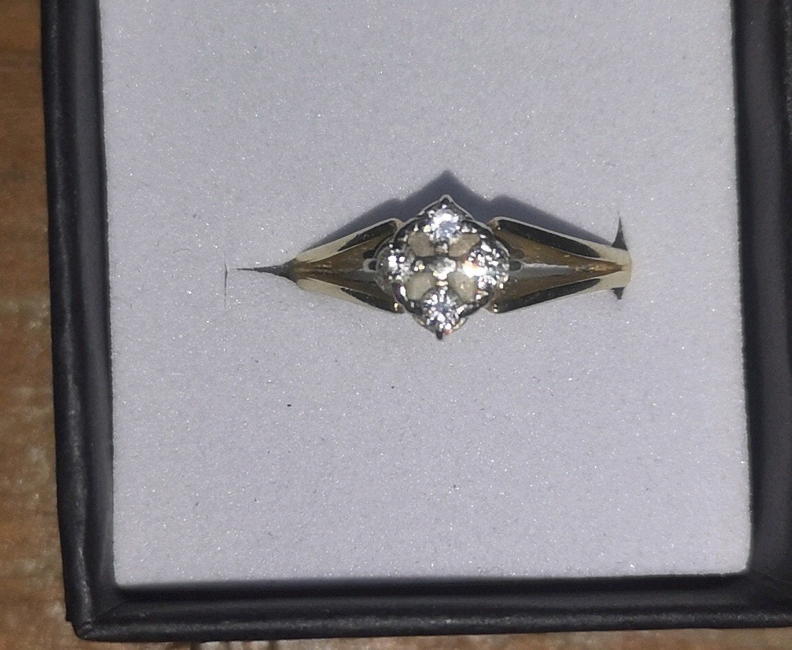 Gouden ring met diamanten, Ophalen of Verzenden, Zo goed als nieuw, 17 tot 18, Dame of Heer