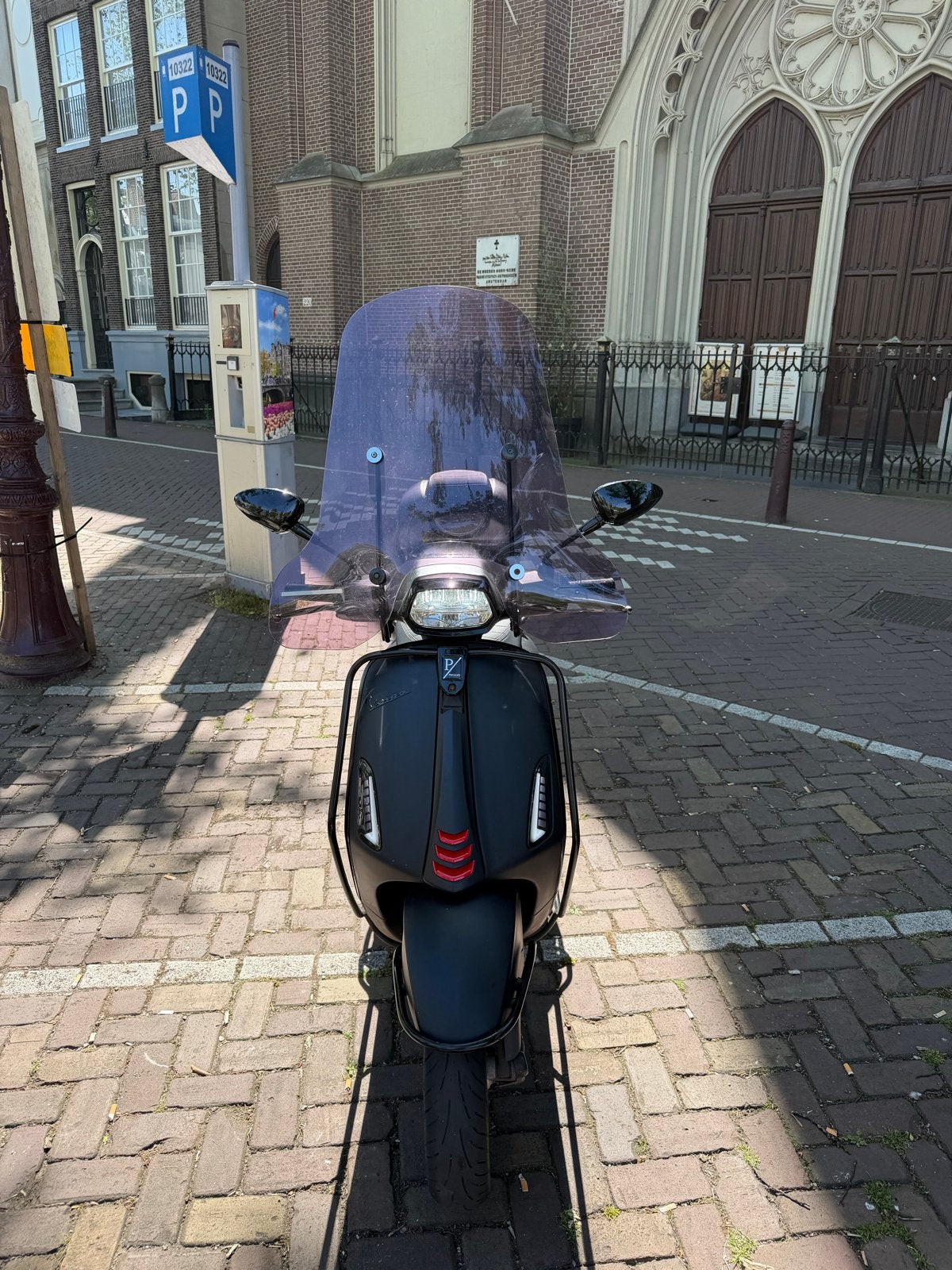 Vespa Sprint 2022 Mat Zwart, Fietsen en Brommers, Overige modellen, Maximaal 45 km/u, Ophalen of Verzenden, Zo goed als nieuw