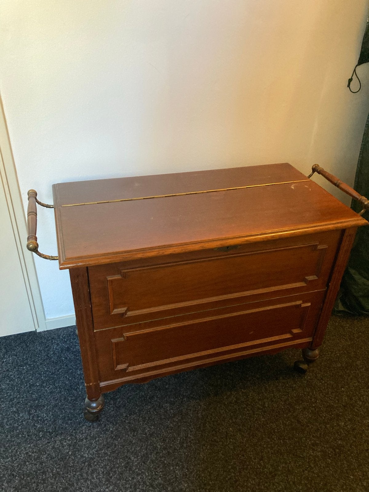 vintage transformeerbare cocktailkast / dry bar, Ophalen