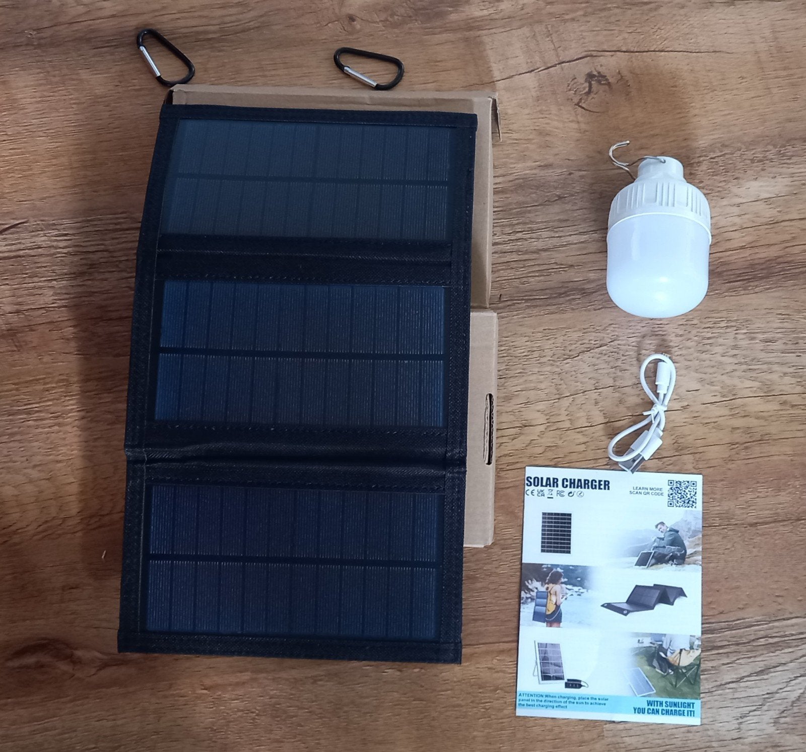 Draagbare zonnepanelen en camping zaklamp led lamp, Ophalen of Verzenden, Nieuw, Batterij
