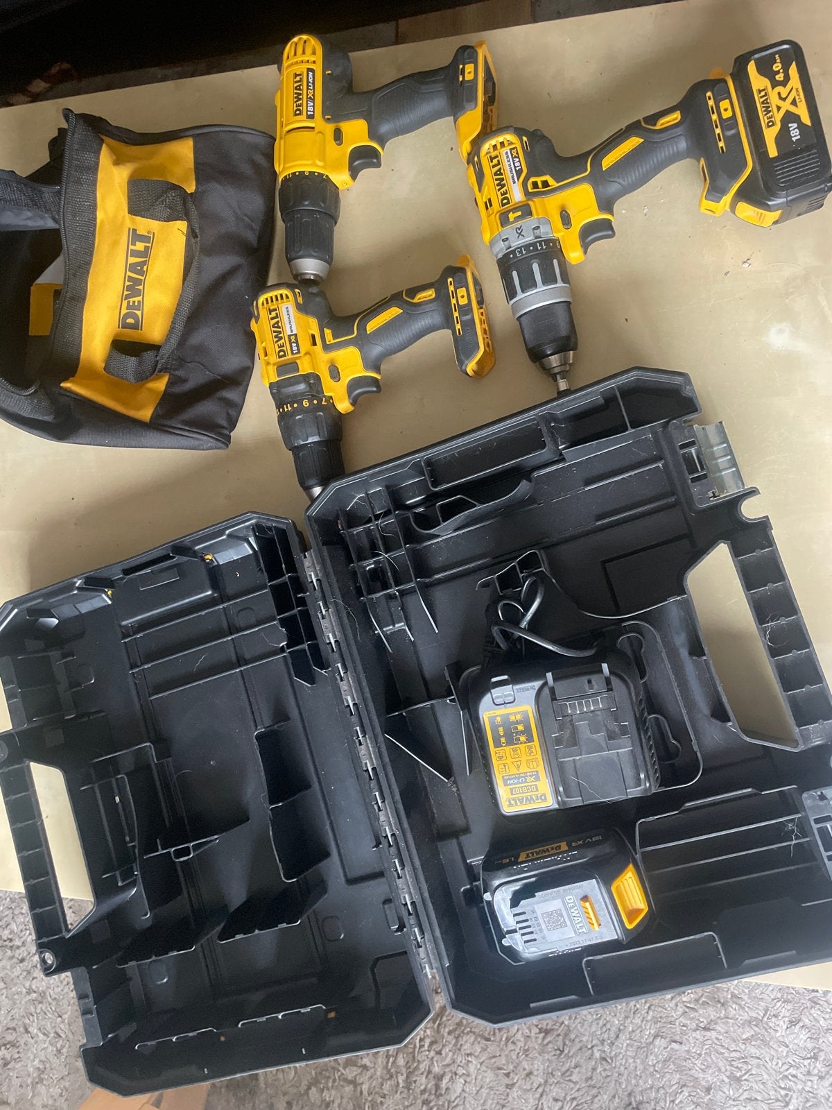 DeWalt Boormachineset met Accu's en Koffer, Ophalen of Verzenden, Boor- en Schroefmachine, Klopboormechanisme, Gebruikt