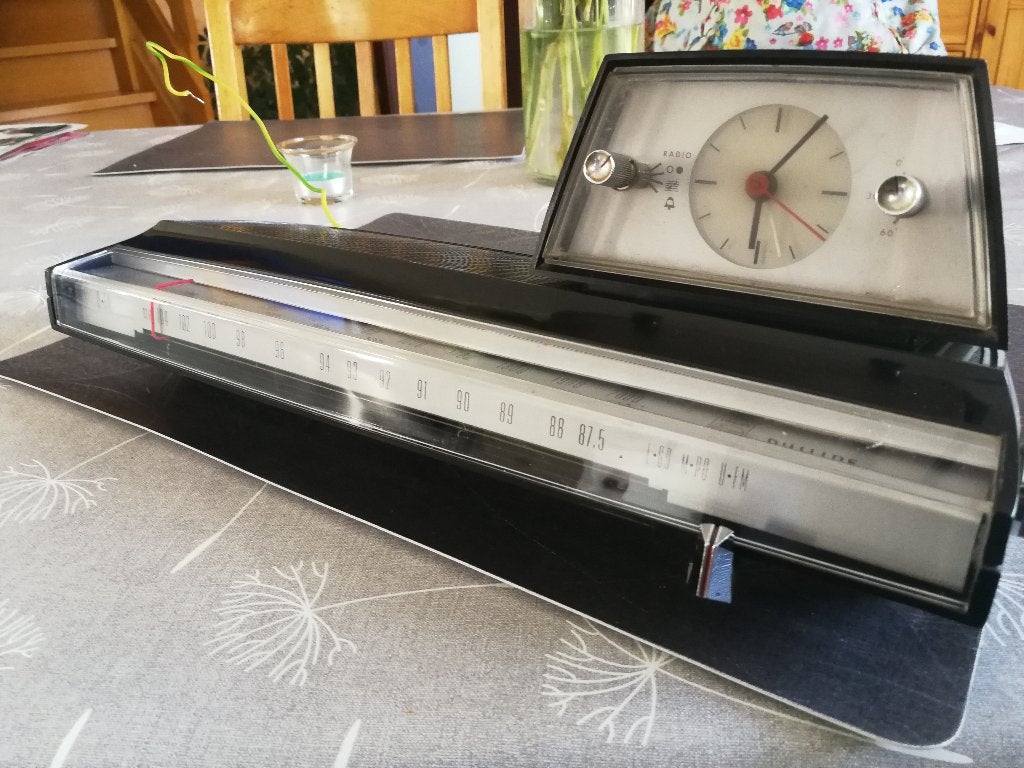 Philips aanaloge klokradio space ace 22RS274 uit 1967, Antiek en Kunst, Antiek | Tv's en Audio, Ophalen of Verzenden