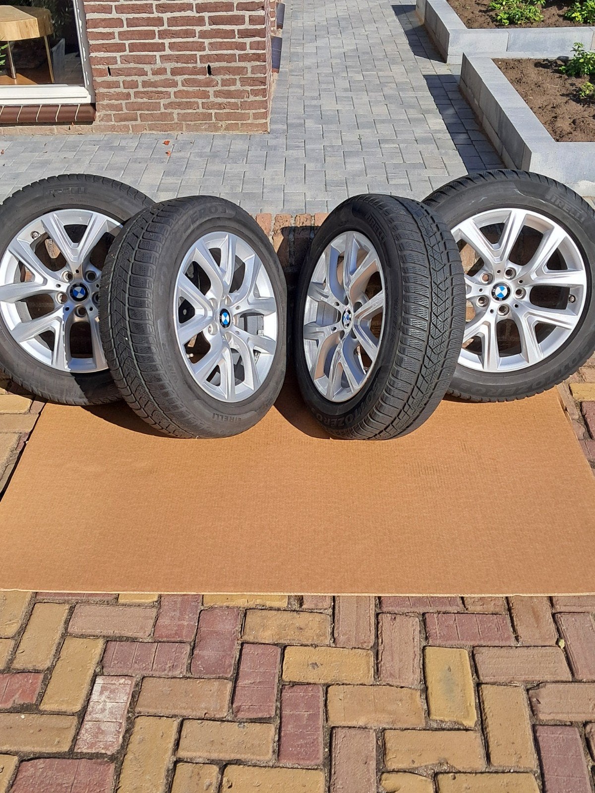 BMW orginele winterset X1 F48 X2 F39, Ophalen, Gebruikt