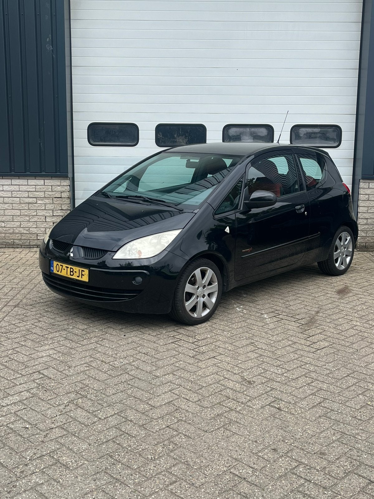 Mitsubishi Colt 1.3 Mivec CZ3 2006 Zwart, Auto's, Voorwielaandrijving, Origineel Nederlands, Bedrijf, 500 kg