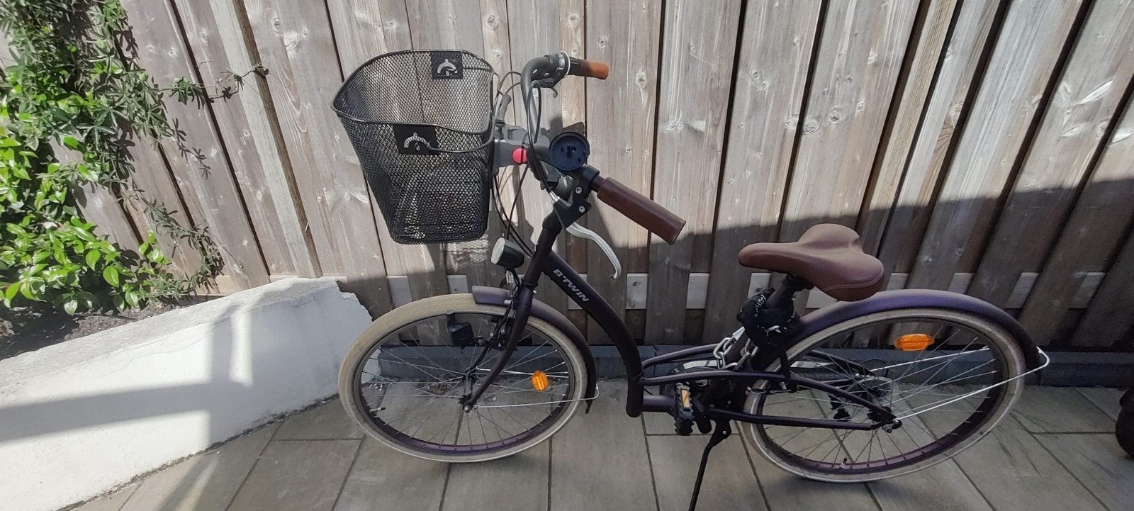 B'Twin 26 inch fiets - Zelden gebruikt, zeer goede staat, Fietsen en Brommers, Fietsen | Dames | Damesfietsen, Ophalen, Zo goed als nieuw