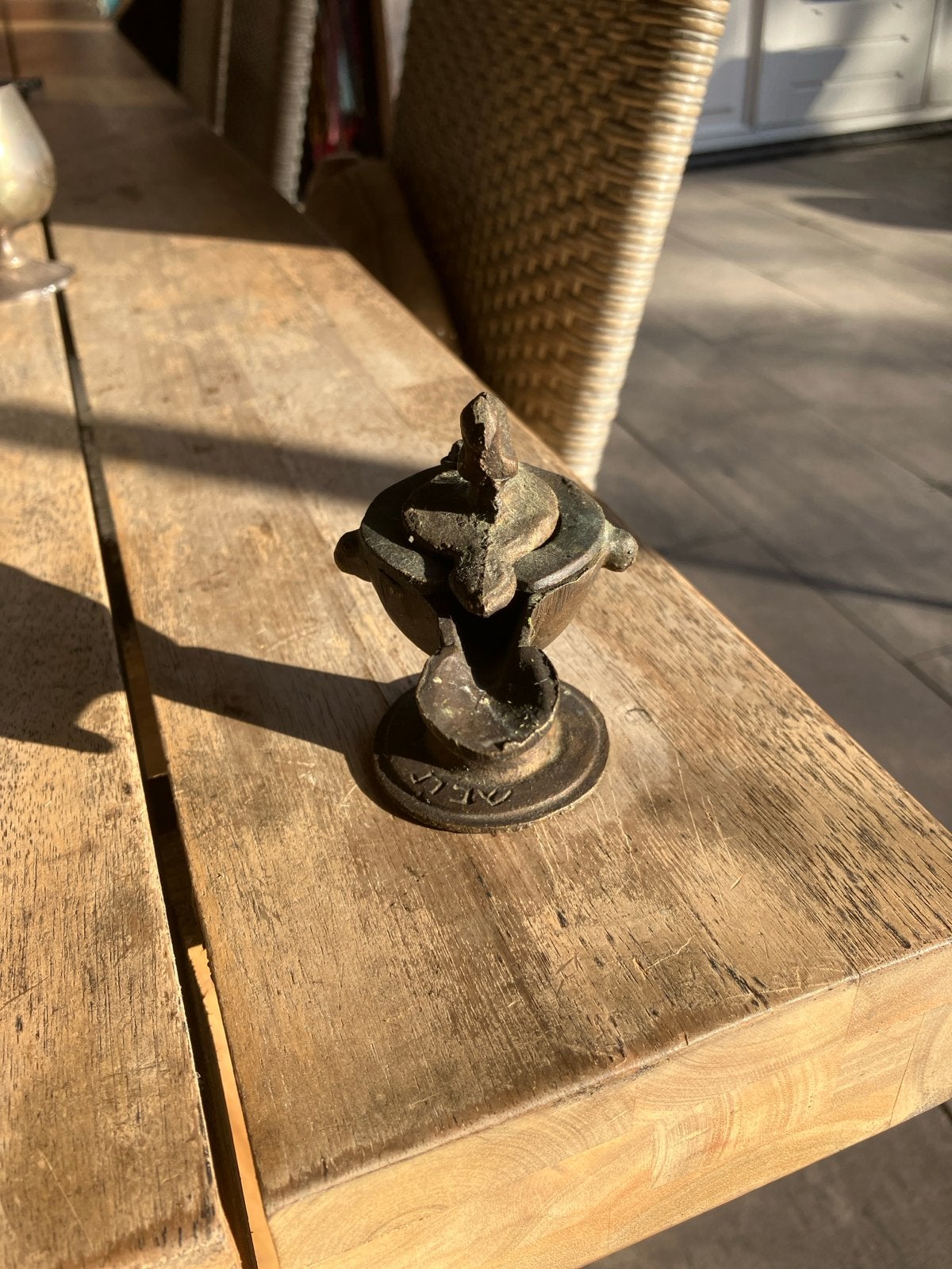 Antieke bronzen olielamp met vogeldecoratie, Ophalen of Verzenden